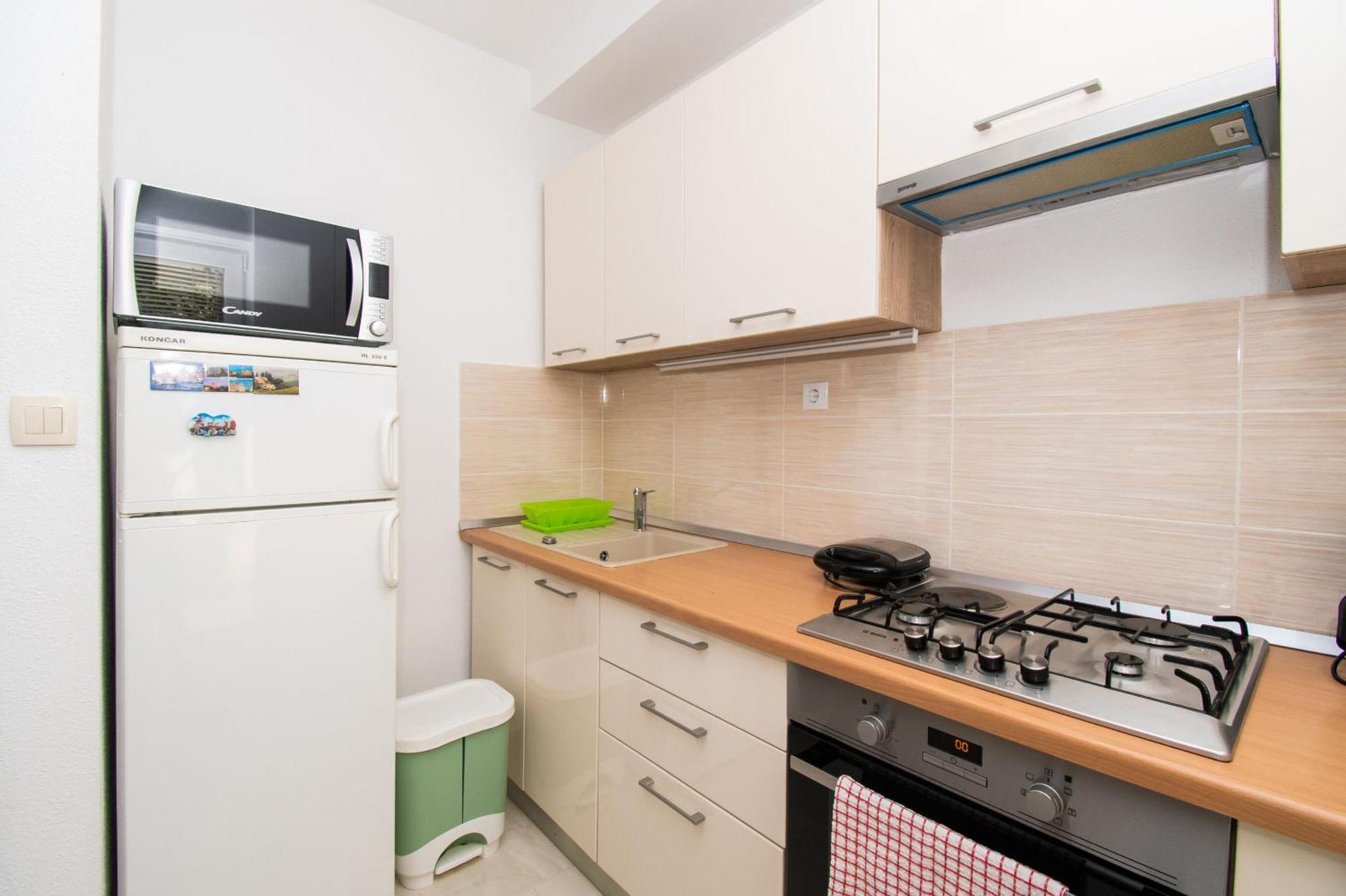 Apartment Ninic Srima Buitenkant foto