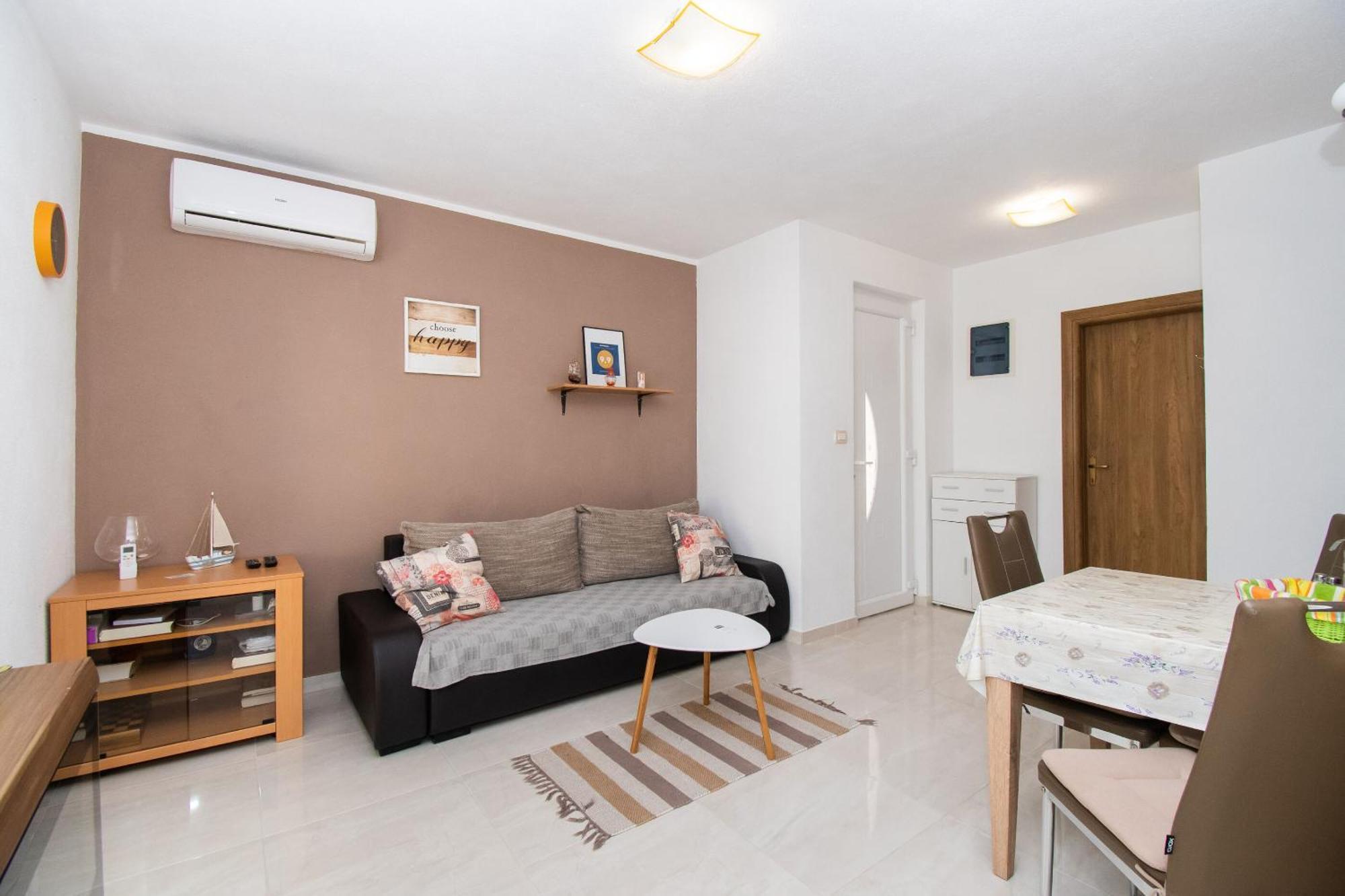 Apartment Ninic Srima Buitenkant foto