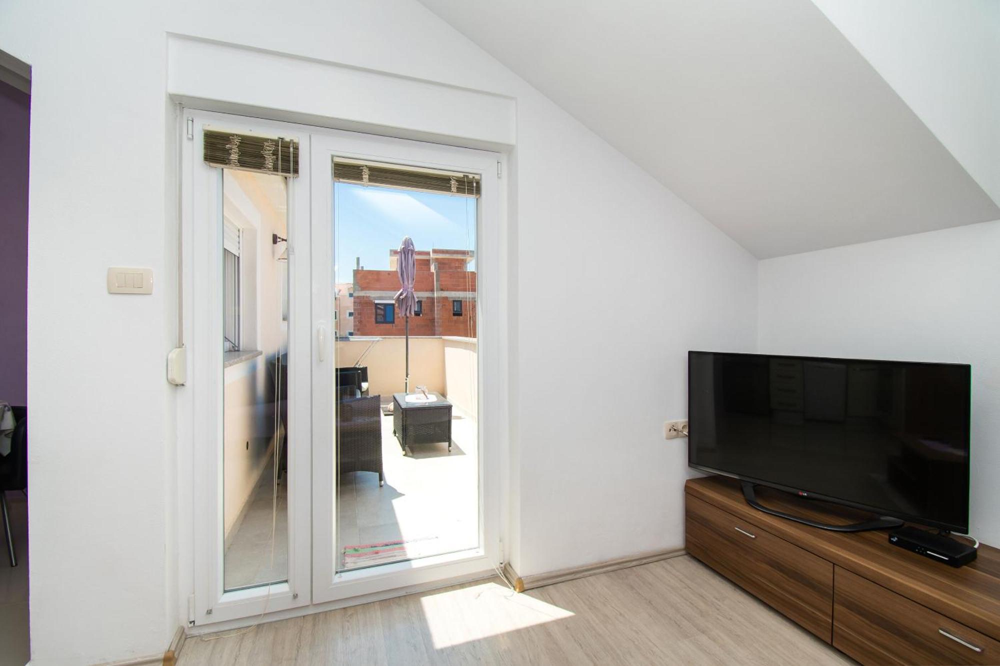 Apartment Ninic Srima Buitenkant foto